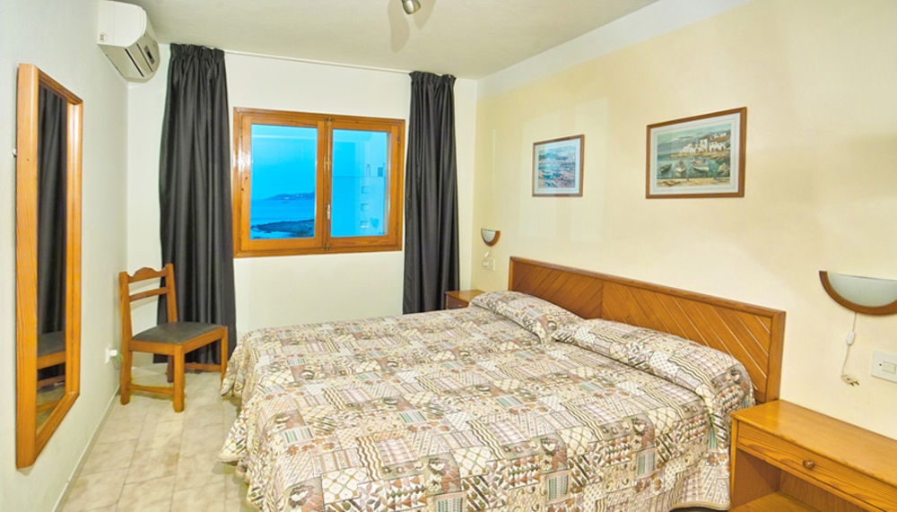 Apartamentos Bahia De San Antonio San Antonio  Kültér fotó