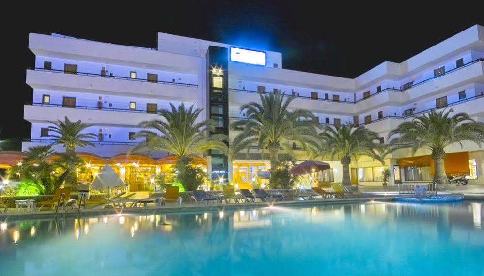 Apartamentos Bahia De San Antonio San Antonio  Kültér fotó